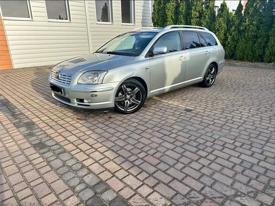 2004 Toyota Avensis 2.0 дизель 4d4