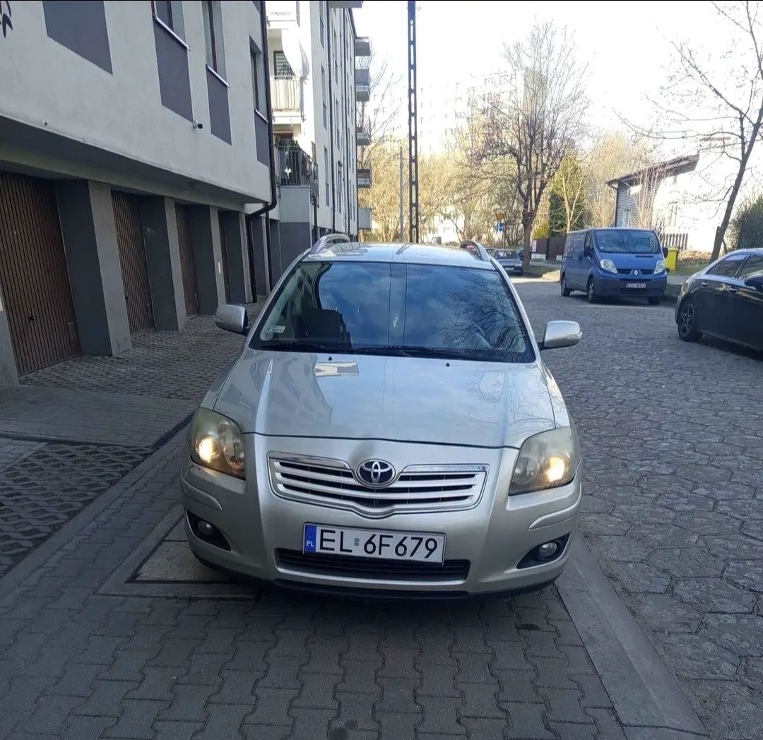 Toyota Avensis 2008 рік. 2.0 4d4 Дизель. Тільки для діючих військових ЗСУ